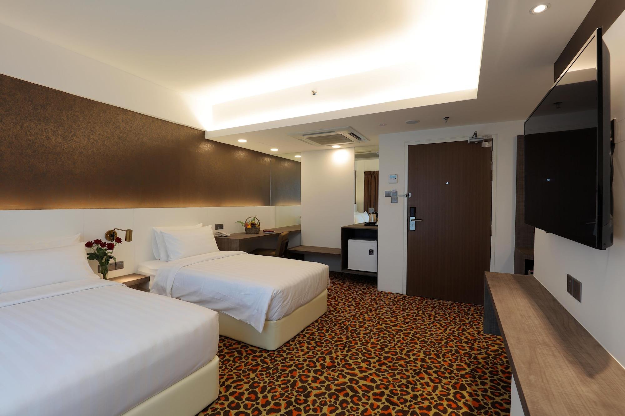 Amerin Hotel Johor Bahru Esterno foto