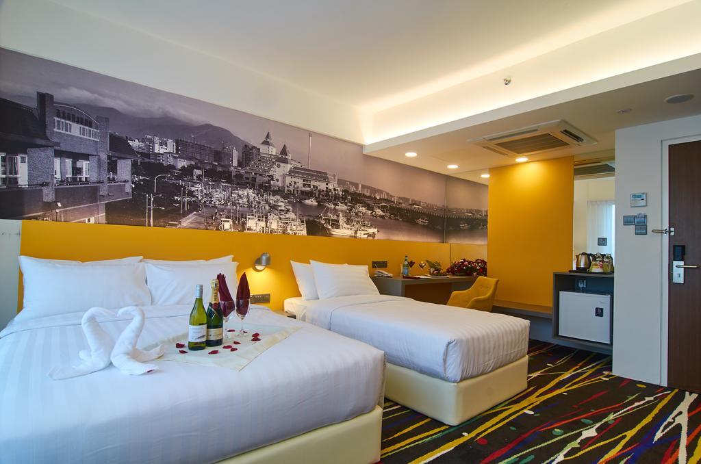 Amerin Hotel Johor Bahru Esterno foto