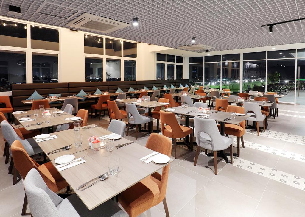 Amerin Hotel Johor Bahru Esterno foto