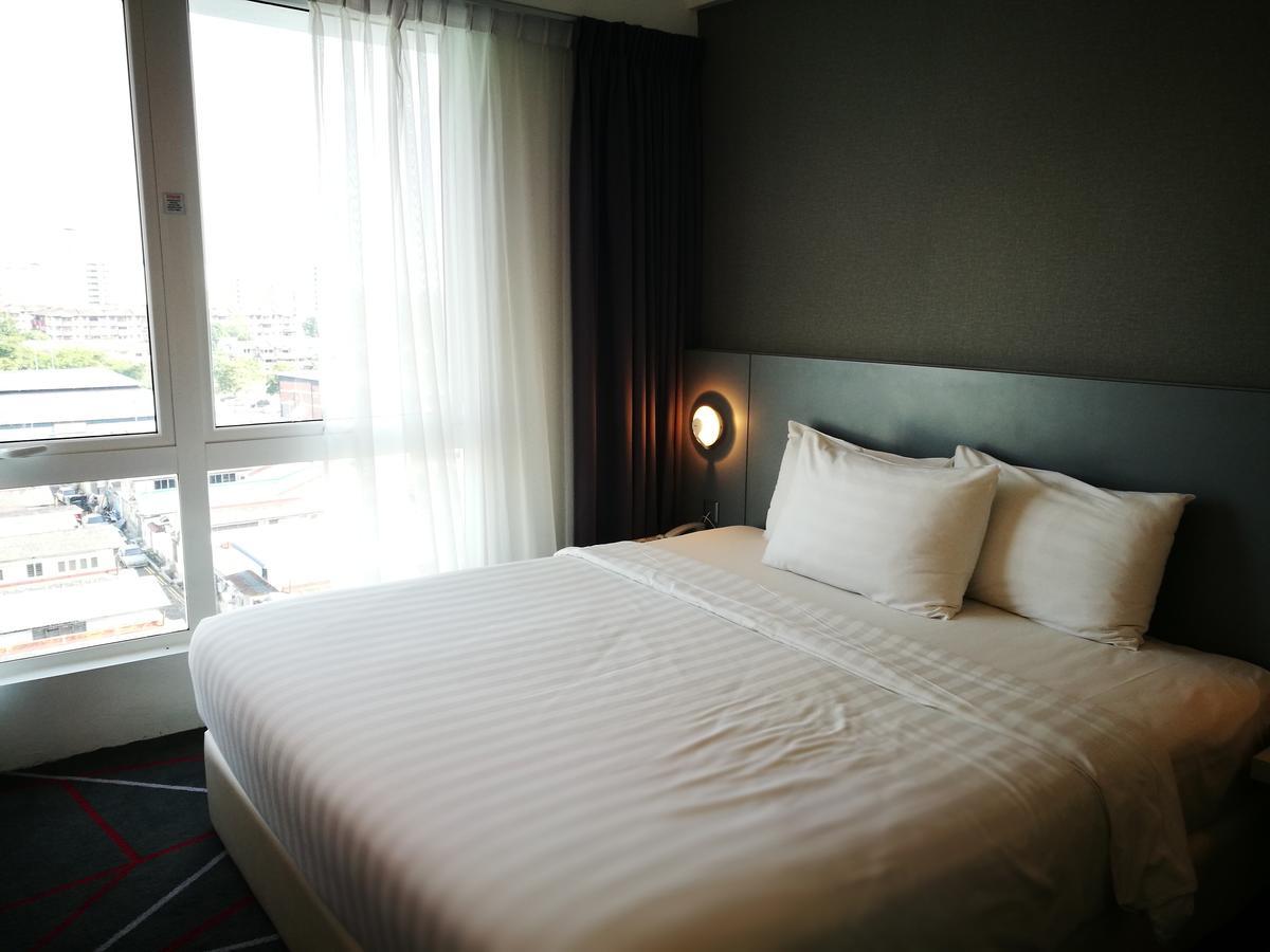 Amerin Hotel Johor Bahru Esterno foto